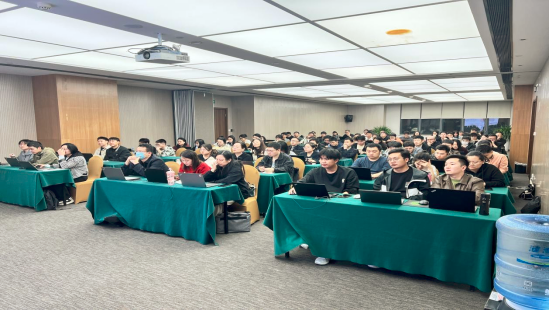 西区员工蓬涞数据“关键履职能力和晋级赋能”培训会圆满完成